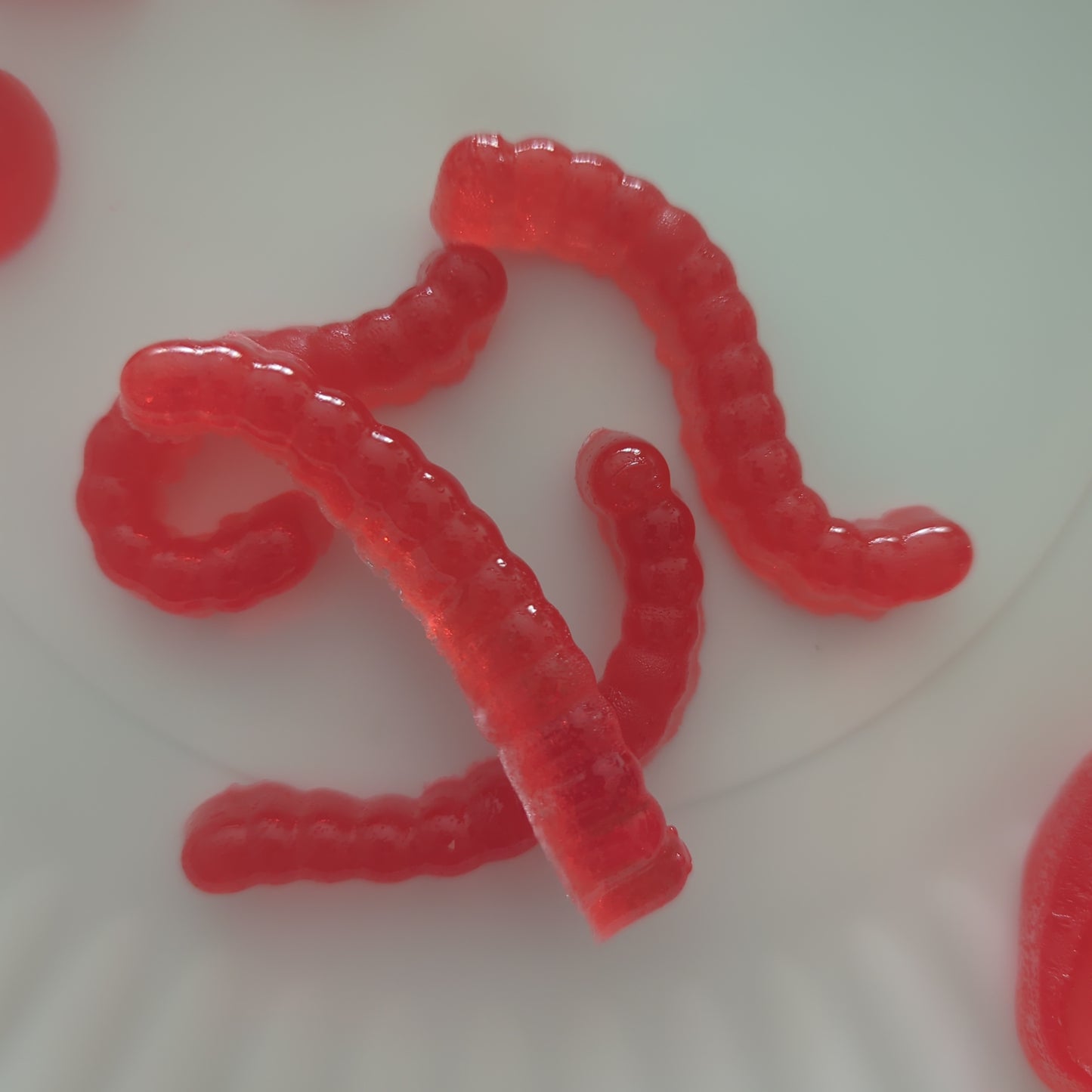Cherry gummy worms 8ct